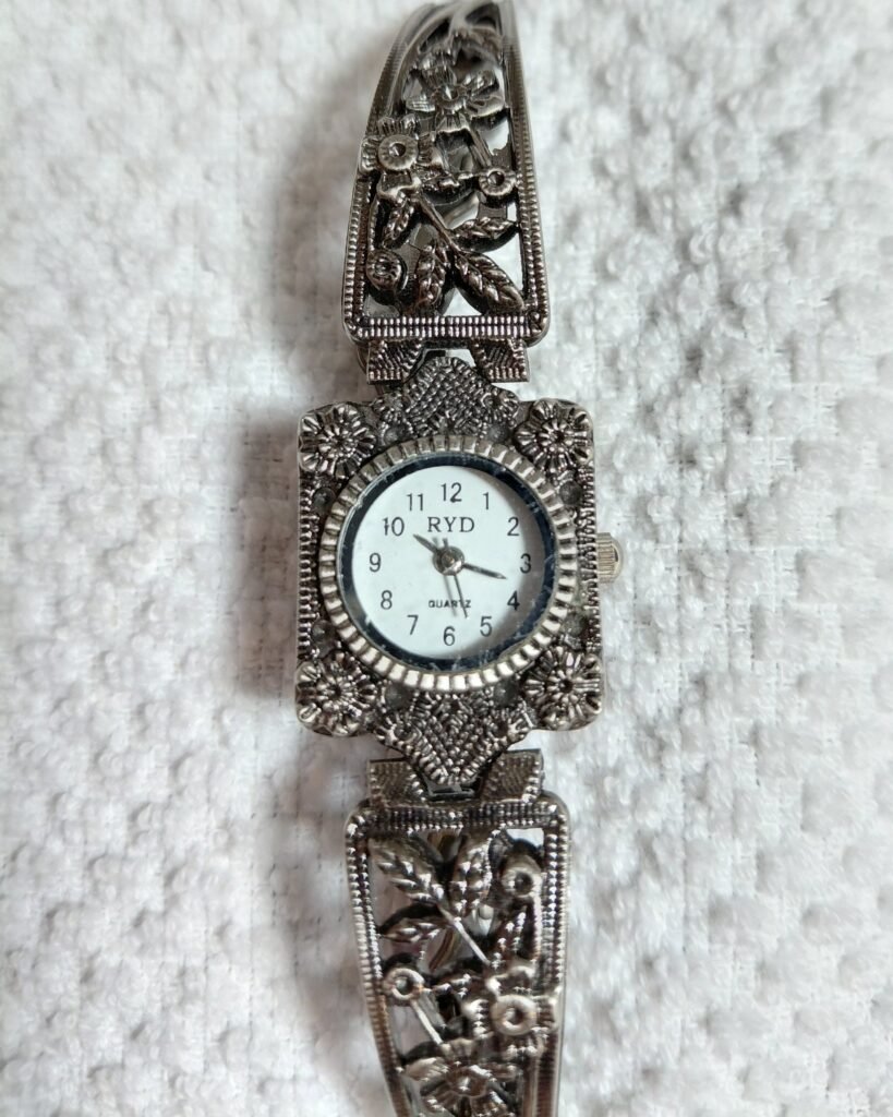 RYD Ladies Bangle Watch