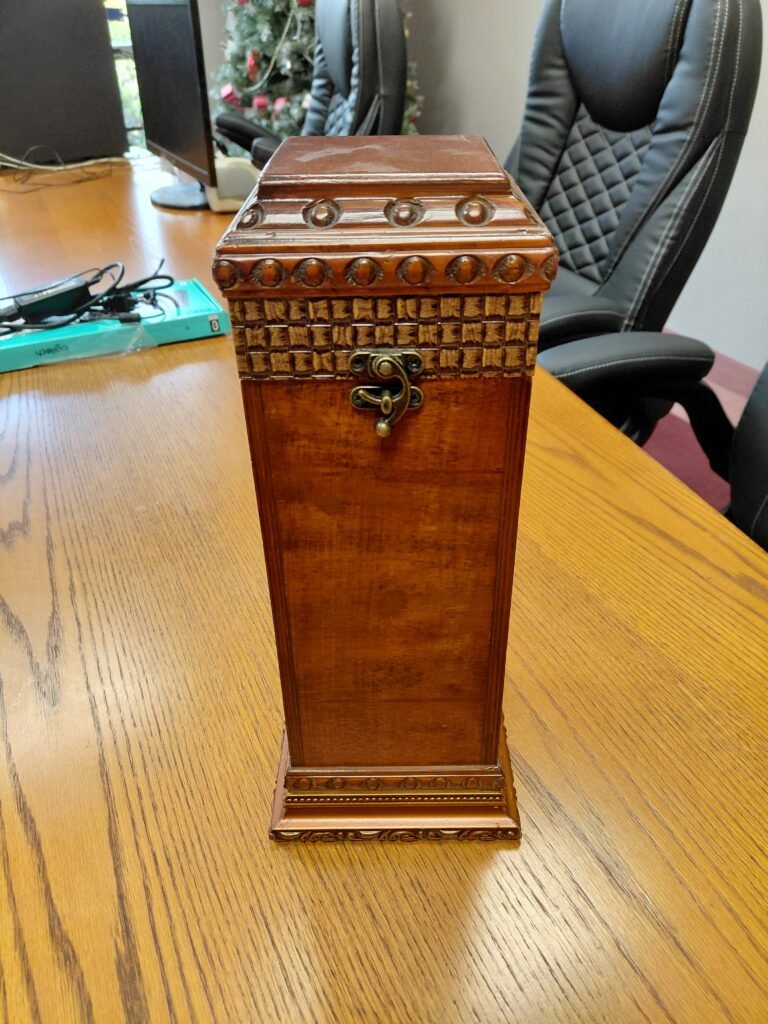 Decorative Wooden Wine Bottle Gift Box / Storage Chest