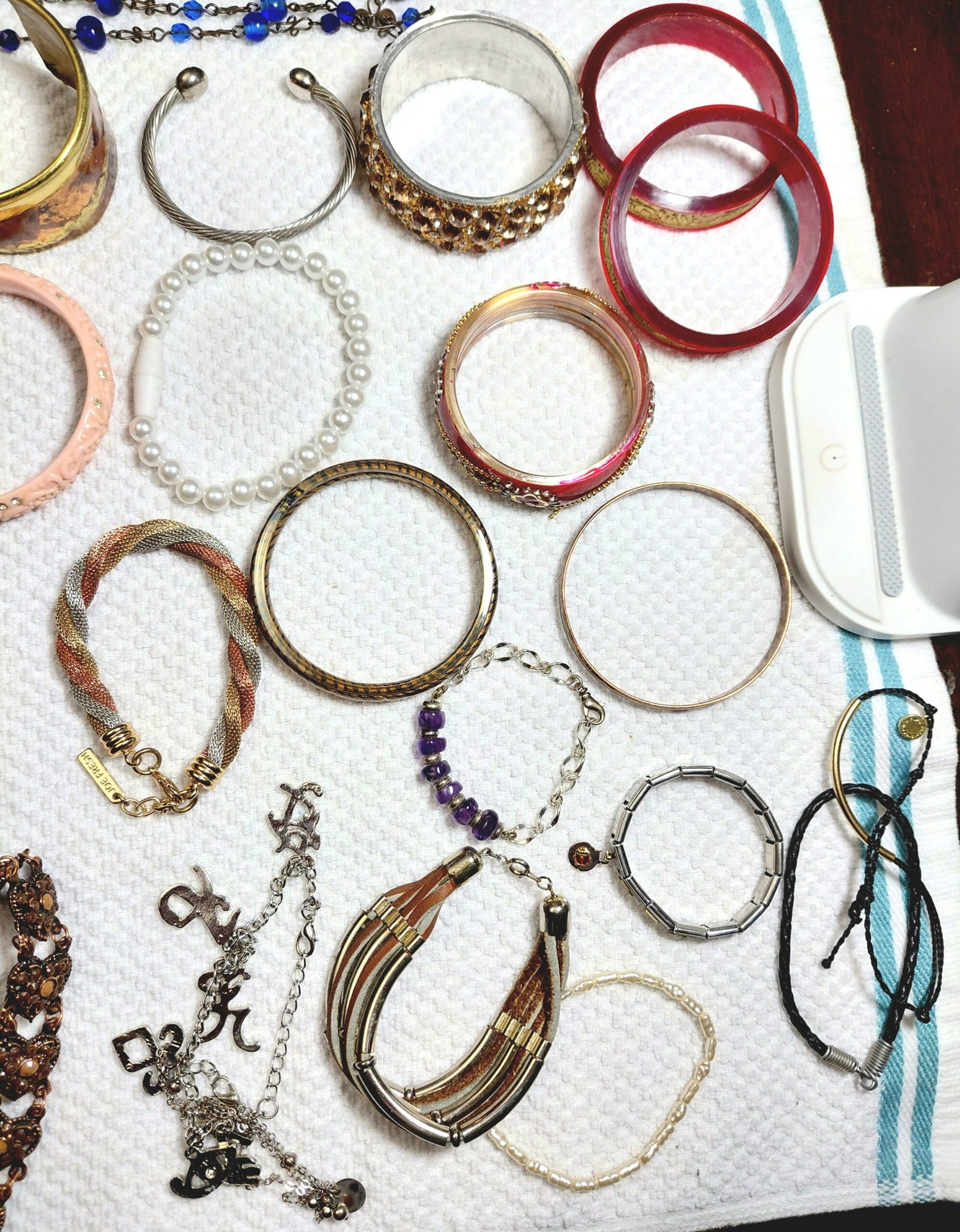Lot of Bracelets - Image 4